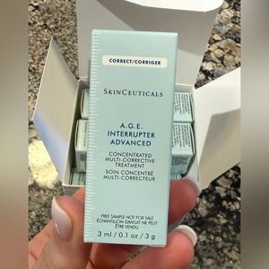 SkinCeuticals A.G.E. Interrupter Advanced Sample Pack of 15 x 3ml tubes (45ml)